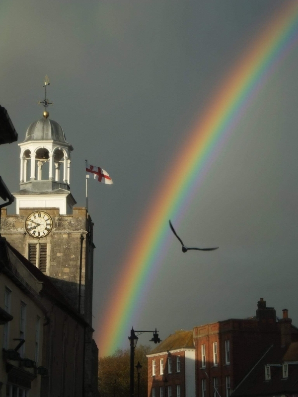 lymington, rainbow, high street, church, bird, church bell, photo, photograph,